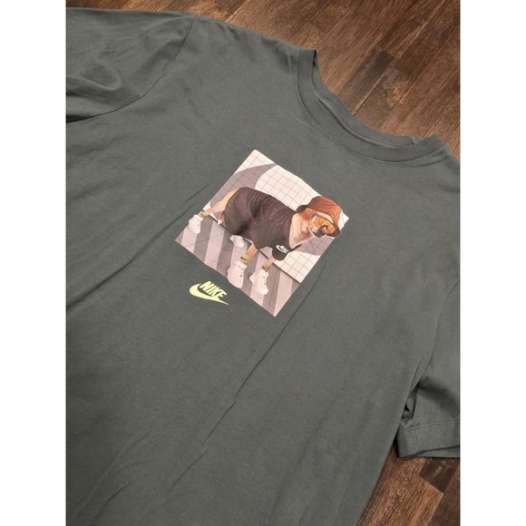 Nike Shirt Mens Extra Large Gray Dog Funny Graphic Tee Swoosh Logo Streetwear - Picture 2 of 5